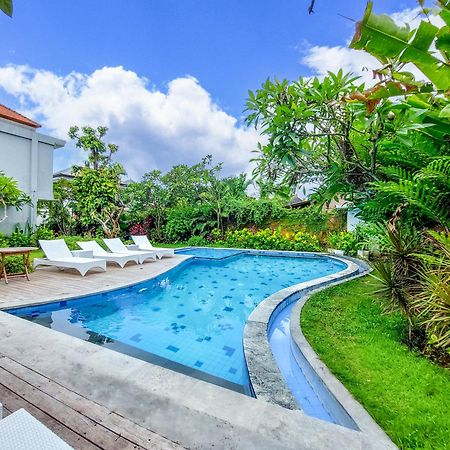 ฮาร์โมนี บีช สวีท Hotel เซมินยัค ภายนอก รูปภาพ