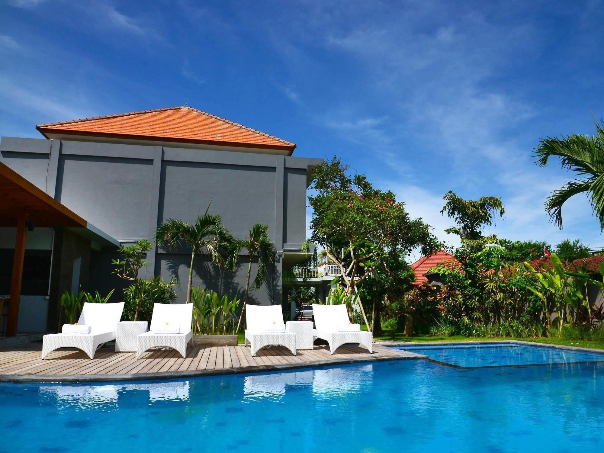 ฮาร์โมนี บีช สวีท Hotel เซมินยัค ภายนอก รูปภาพ